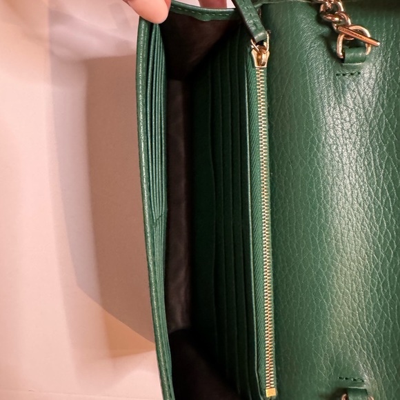 🤩SOLD🤩 Gucci Wallet on Chain - Picture 9 of 10